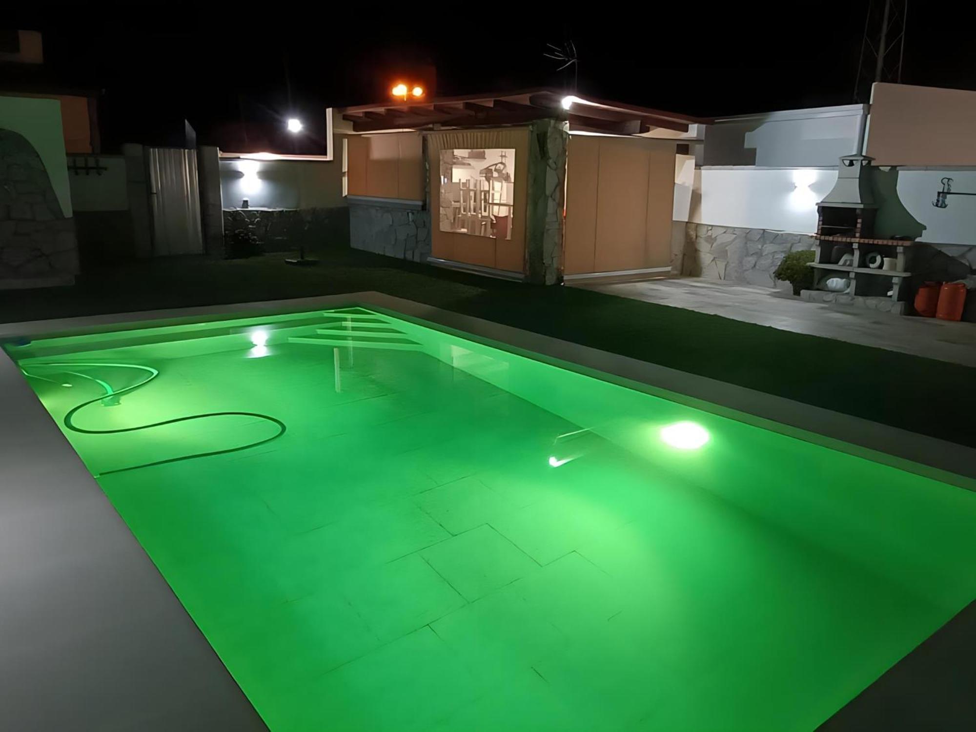 Con Piscina Privada Cerca De La Playa Holiday home