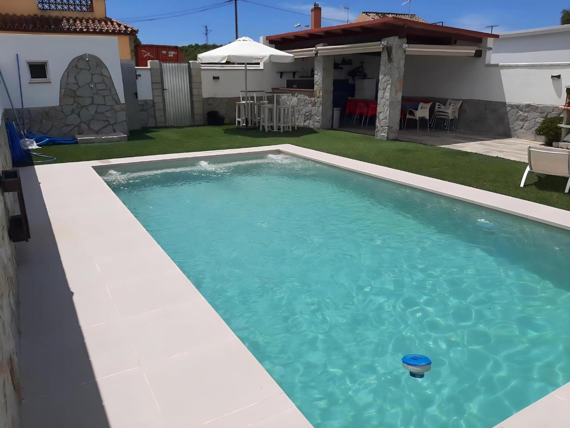 Con Piscina Privada Cerca De La Playa